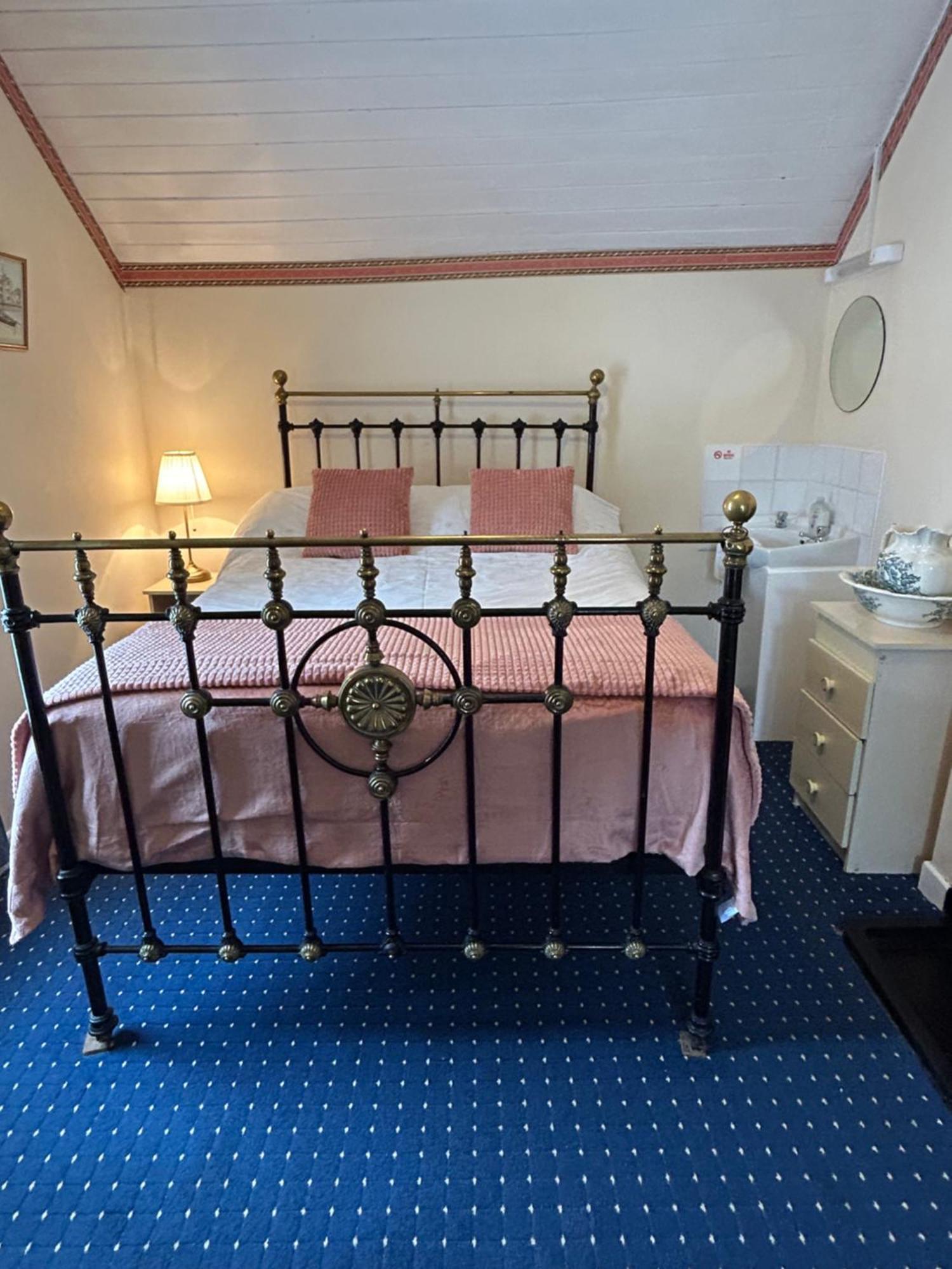 Cummins Cottages Ballycrossaun 外观 照片