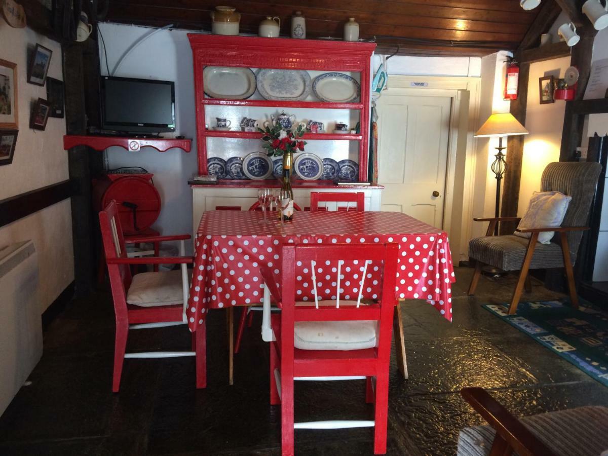 Cummins Cottages Ballycrossaun 外观 照片