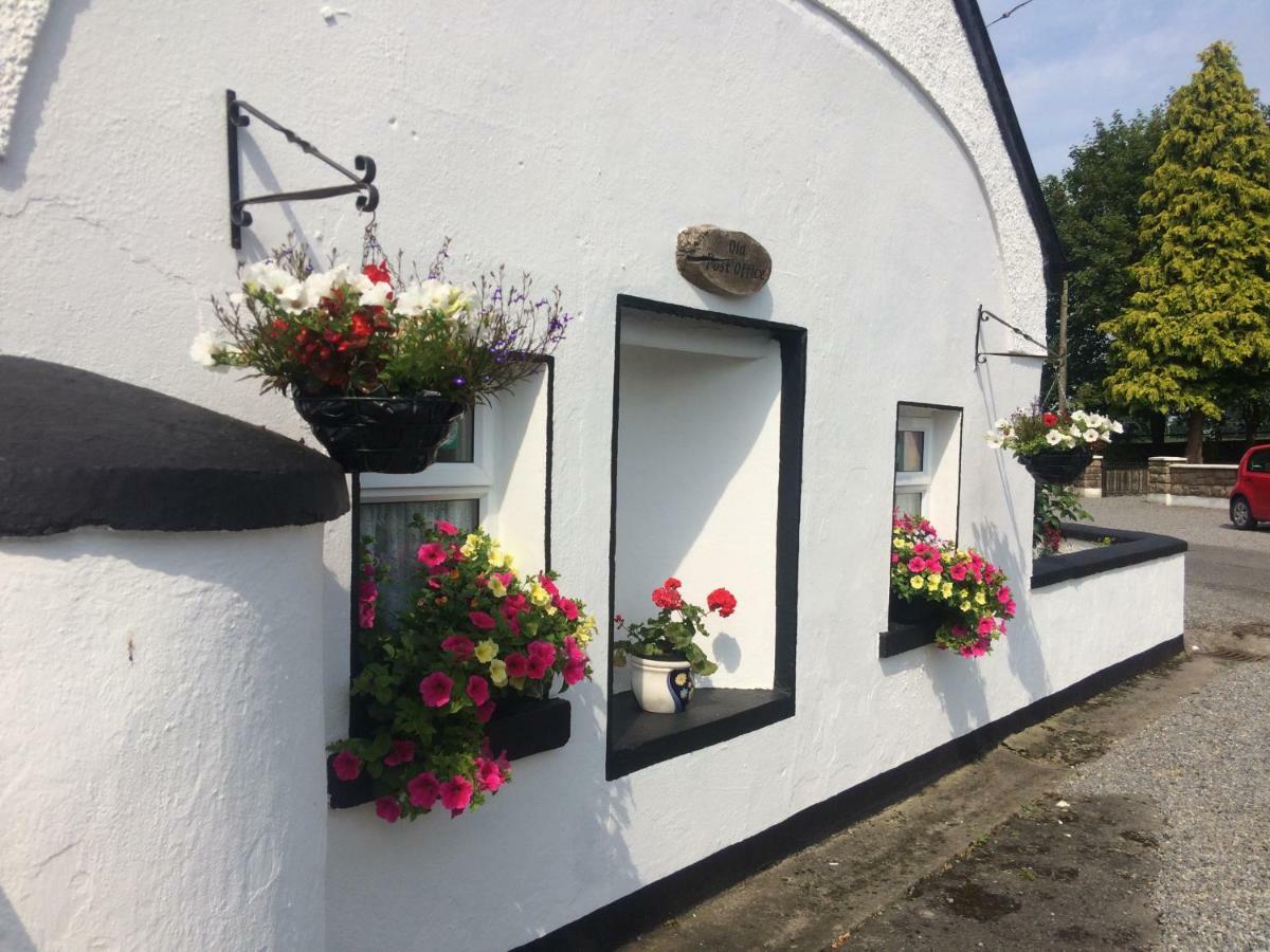 Cummins Cottages Ballycrossaun 外观 照片